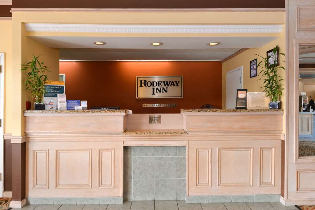 Surestay Plus Hotel By Best Western Fayetteville Interior photo